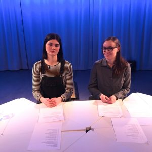 Televisiouutisharjoitus, Emma Kataja ja Hanne Vuorela Kuva Johanna Junttila