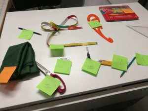 Yhdistä sana ja tarvike -harjoitus