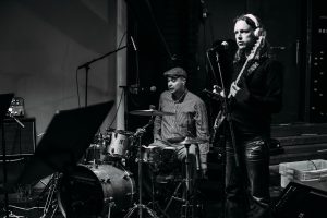 Antti Polameri ja Joonas Ojajärvi äänittämässä